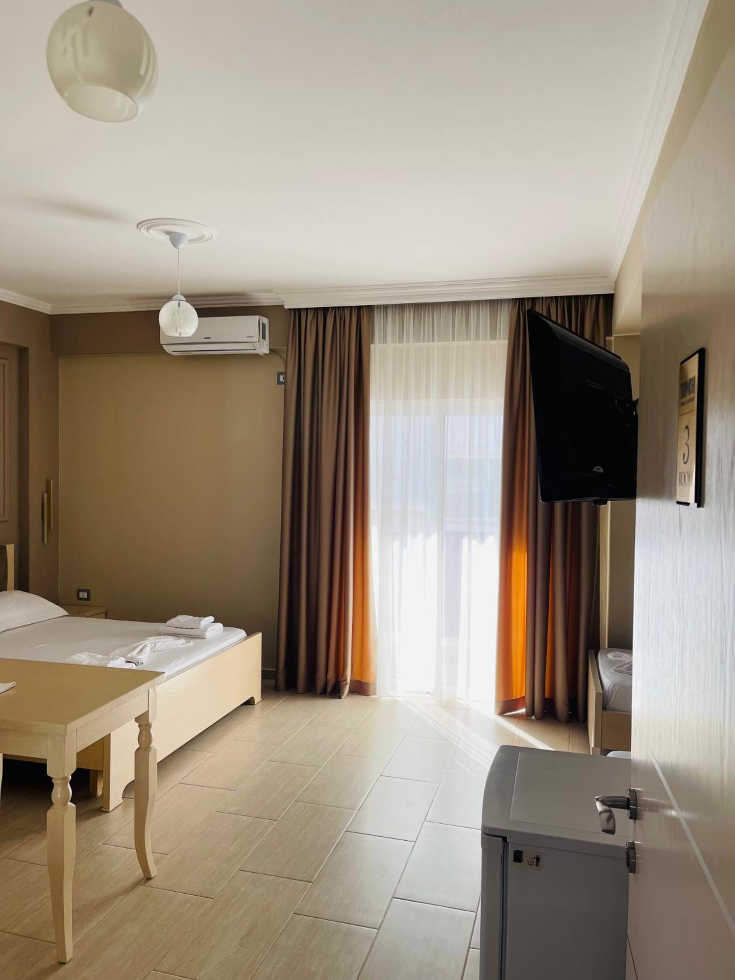 Durmishi Rooms & Apartments & Beach Sarandë Exterior foto